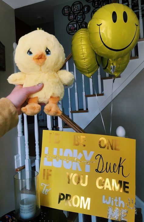 Duck Prom Proposal, Hoco Proposals Ideas Stuffed Animals, Promposal Ideas For Her Creative, Homecoming Proposal Ideas Stuffed Animal, Duck Dance Proposal, Cute Ways To Ask A Guy To Prom, Cool Promposal Ideas, Cute Ways To Ask Your Boyfriend To Winter Formal, Friendly Hoco Proposal