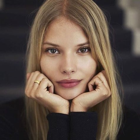 Alena Blohm in her Eli Halili ring Victoria's Secret Models, Hair Color For Brown Eyes, Alena Blohm, Lingerie Shoot, Ideal Beauty, Girl Celebrities, Victorias Secret Models, Instagram Girls, Cute Faces