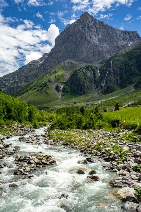 Mountain river near Engelberg Switzerland [3521  5282] [OC] by @r.f.m.photography  Click the link for this photo in Original Resolution.  If you have Twitter follow twitter.com/lifeporn5 for more cool photos.  Thank you author: https://bit.ly/3is6G7t  Broadcasted to you on Pinterest by pinterest.com/sasha_limm  Have The Nice Life! Engelberg, Bergen, Rheinland, Nature Scenes Landscapes, Mountain River Landscape, Engelberg Switzerland, Mountains And River, Montana Landscape, Switzerland Mountains