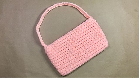 Crochet
Crochet bag
Bag crochet
Easy crochet 
Learn to crochet Crochet Purse Simple, Easy Crochet Bag For Beginners Purse Patterns, Crochet Baguette Bag Free Pattern, How To Crochet A Small Bag, Simple Crochet Purse, Beginner Crochet Tote Bag, Simple Crochet Bags For Beginners, Crochet Bag Easy Simple, Mini Crochet Purse