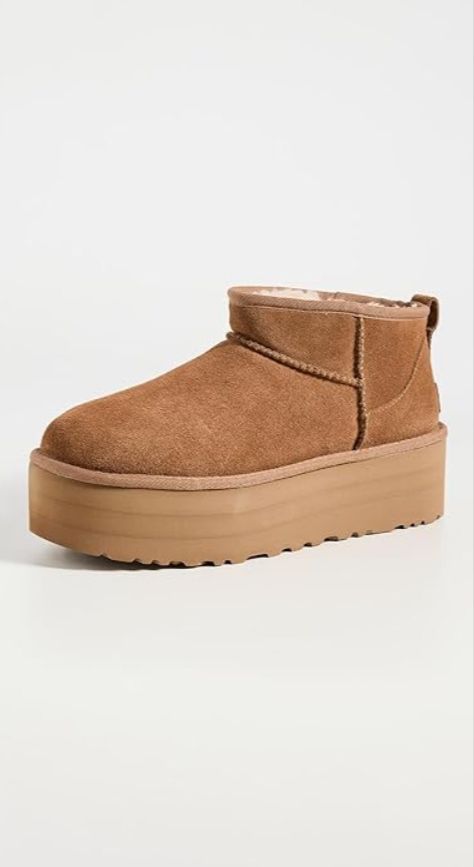 UGG Women's Classic Ultra Mini Platform Fashion Boot- UGG platform outfit - Thatsmarsb Ugg Boot Platform, Types Of Uggs Shoes, Cute Shoes For Fall, Cute Shoes Uggs, Uggs Ankle Boots, Uggs Cute, Chunky Uggs Outfit, Ultra Mini Uggs Platform, Shoe Inspo Women