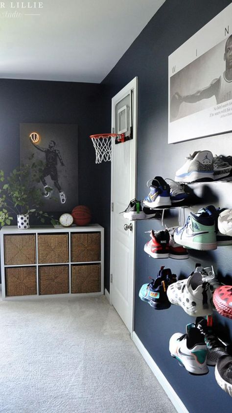 Teenage Accent Wall Bedroom, 10 By 10 Room Ideas, Teen Boy Room Shoe Display, How To Set Up A Bedroom, Boys Teen Room Ideas, Big Kid Bedroom Boy, Basketball Teen Room, Wall Painting Ideas Bedroom Boys, Teen Rooms Boys