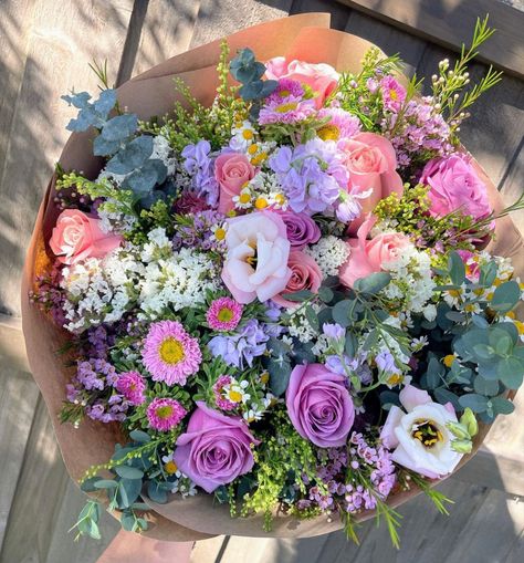 Beautiful Bouquet Of Flowers Birthday Floral Arrangements, Beautiful Bouquets Of Flowers, Most Beautiful Flower Bouquet, Bouquet Of Flowers Spring, Pretty Bouquets Of Flowers, Cute Simple Flower Bouquet, Girly Flower Bouquets, Different Flowers Bouquet, Random Flower Bouquet