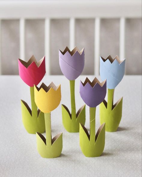 Tulip Origami, Diy – Velikonoce, Toilet Paper Crafts, Ideas For Easter Decorations, Toilet Paper Roll Crafts, Ideas For Easter, Paper Roll Crafts, Paper Towel Roll Crafts, Origami Easy