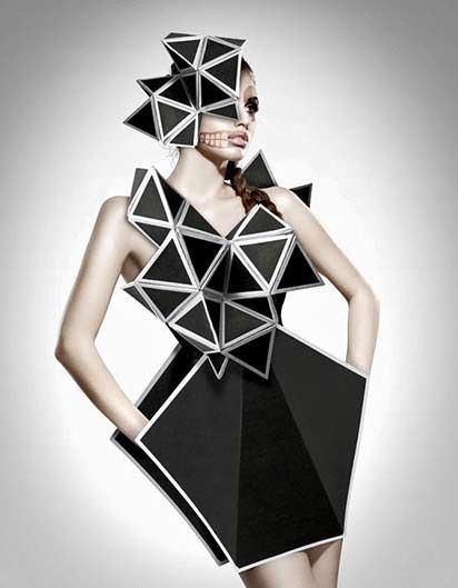 Avant Garde, Cubism using geometircal shapes to create this dress and head piece. c.2015 Conceptual Fashion, Mode Origami, Structured Fashion, Architectural Fashion, Structural Fashion, Origami Fashion, Sculptural Fashion, Geometric Fashion, Paper Fashion