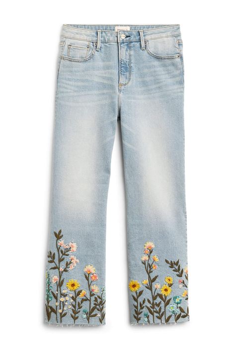 Flower Embroidery Jeans Pocket, Embroidery Designs On Pants, Embroidered Jeans Flowers, Embroidery In Jeans, Flower Embroidery Pants, Embroidery On Jeans Pants, Pant Embroidery Design, Embroidery Jeans Ideas, Embroidery Patterns On Jeans