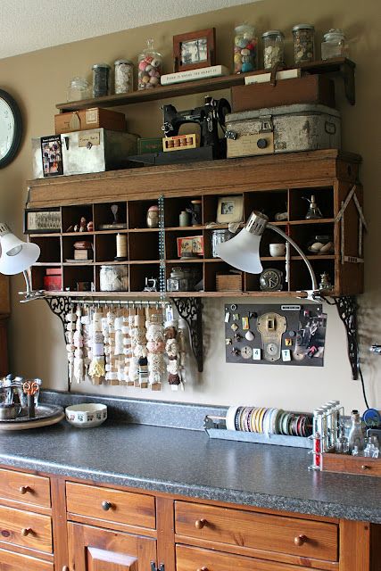 Sewing Rooms, Interior Design Per La Casa, Dream Craft Room, Sewing Room Organization, Scrapbook Room, Craft Room Storage, Craft Room Office, My Sewing Room, Craft Room Organization