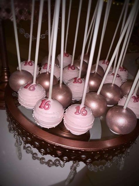 Sweet 16 Pink Decor, Sweet 16 Party Ideas Pink And Rose Gold, Sweet 16 Party Ideas Pool, Sweet 16 Party Ideas Rose Gold Theme, Sweet 16 Birthday Decor, Sweet 16 Party Ideas Food, 16ty Birthday Party Ideas, Pink And Gold 16th Birthday Party, Rose Gold 18th Birthday Party Ideas