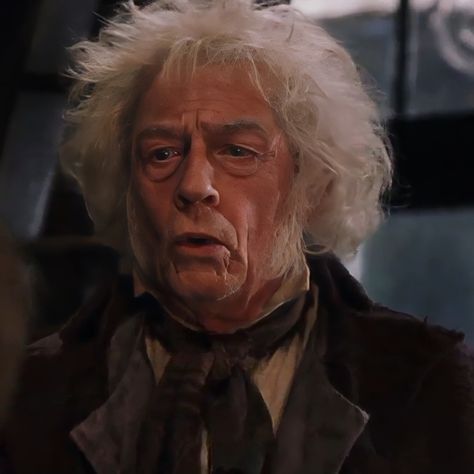 📂› garrick ollivander icon 𓄳 #OLLIVANDER #ICONS #UNFILTERED #JOHNHURT Harry Potter Films, Harry Potter, Garrick Ollivander, Harry Potter Movies