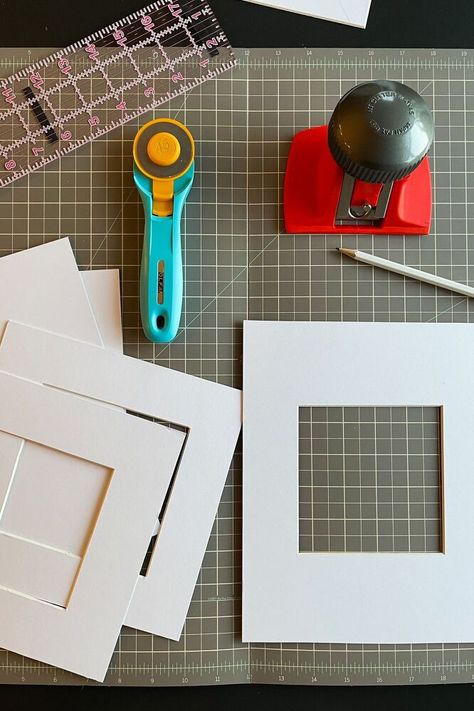 Did you know that you can cut your own picture mats!? It’s easy, I promise!The husband would accuse me of (incorrectly) saying this about a lot of things…and honestly, there were moments in doing this DIY that I thought it would be more worth it to buy. But, I went through the learning process and the mistakes so you don’t have to.Ok, let me show you how to cut your own custom picture mats! Supplies needed to cut custom picture mats 2 – 20×32 white mat board (2 x $11.99 = $23.98)… Upcycling, Frame Matting Diy, Picture Frame Mat, Wall Displays, Matting Pictures, Diy Picture Frames, Custom Mats, Make Pictures, Photo Matting