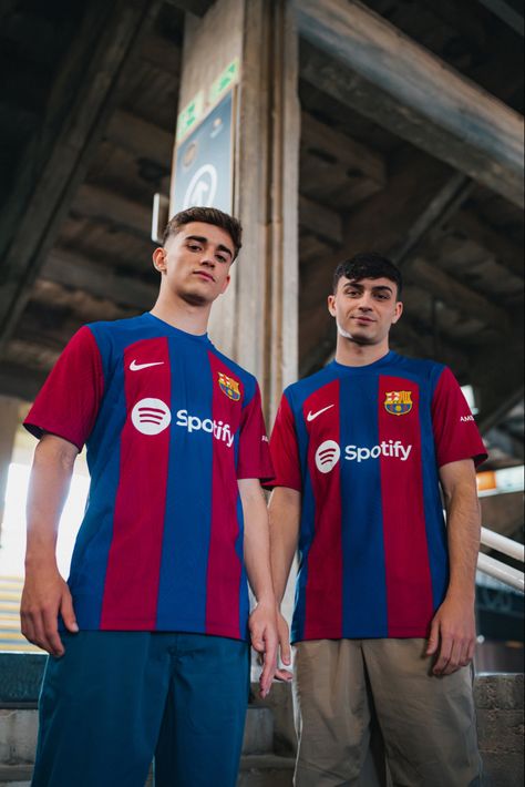 Gavi and Pedri via FC Barcelona on Twitter 6/18/23 Gavi And Pedri, Barcelona Outfit, Gavi Pedri, England Ladies Football, Impossible Is Nothing, Fc Barcelona Wallpapers, Football Players Photos, Football Boyfriend, Cute Football Players