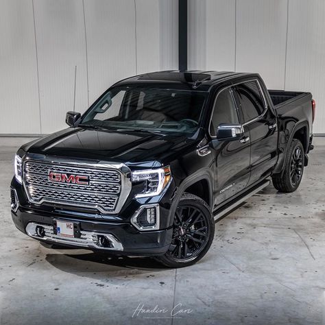 HANDIRI CARS 🇧🇪 on Instagram: “What do you guys think of this new 2020 GMC Sierra 1500 Denali Onyx Black Carbon Pro Edition? 💯💯🤔⁠⠀⁠⠀ ⁠⠀⁠⠀ New @handiricars 📍⁠⠀⁠⠀ ⁠⠀ 🚘2020…” Gmc 1500 Denali, Gmc Serria Denali, Gmc Black Truck, Black Gmc Denali Truck, Black Gmc Sierra, 2020 Gmc Sierra 1500, Gmc Denali Truck, Gmc Car, 2018 Gmc Sierra 1500