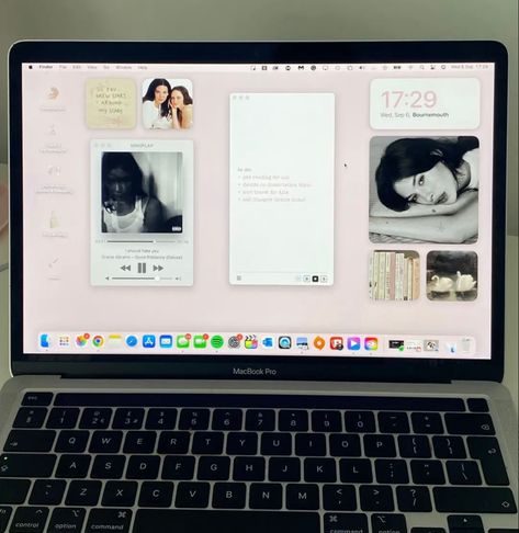 Macbook, Organisation, Macbook Air Wallpaper, Pink Macbook, Laptop Design, Macbook Desktop, Mac Ipad, Cute Laptop Wallpaper, Mac Wallpaper