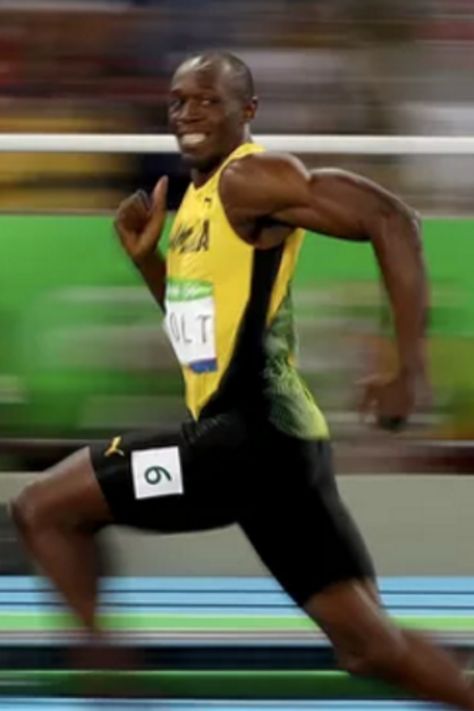 These hilarious memes of Usain Bolt's famous grinning face at the Olympics prove he truly is #TheFastestManInTheWorld. Usain Bolt Memes, Usane Bolt, Athletics Photography, Grinning Face, Lord Have Mercy, Dangerous Sports, Have Mercy, Olympic Medals, Usain Bolt