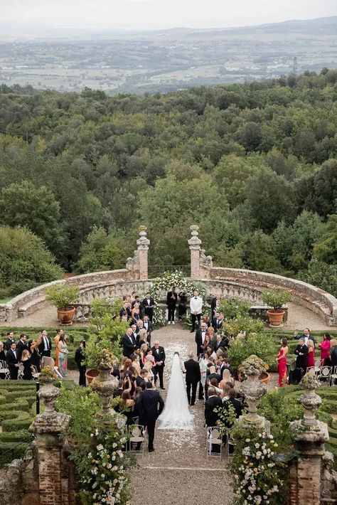 Castle Wedding Ceremony at Castello di Celsa in Italy #weddingceremony #destinationwedding Wedding At A Castle, Wedding Ceremony Tuscany, Wedding Ceremony Castle, Fairytale Castle Wedding, English Castle Wedding, Wedding In A Castle, Wedding In Switzerland, Wedding In Scotland, Castle Theme Wedding