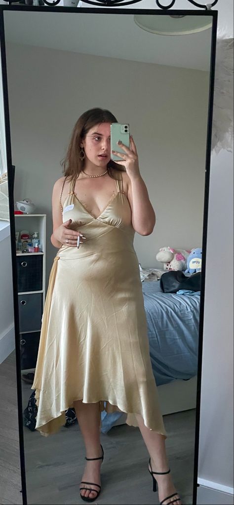 Mid Size Maxi Dress, Midsize Body Reference Drawing, Prom Dress Inspo Midsize, Maxi Dress Mid Size, Midsize Slip Dress, Prom Midsize, Mid Size Dress Formal, Prom Dresses For Midsize, Midsize Slip Dress Outfit