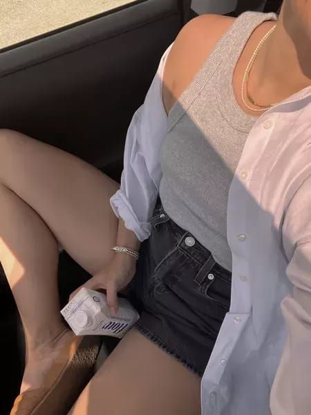 Gray Tank Outfit, Grey Tank Top Outfit, Denim Shorts Outfit Summer Casual, Black Shorts Outfit Summer, Black Jean Shorts Outfit, Black Denim Shorts Outfit, Grey Top Outfit, Grey Shorts Outfit, Gray Shirt Outfit