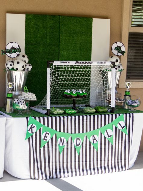 Soccer Party  Party by Bash Party Styling  #soccer #desserttable  http://www.facebook.com/BashCandyDessertBuffets Soccer Banquet, Soccer Theme Parties, Hockey Birthday, Soccer Birthday Parties, Boys Soccer, Soccer Theme, Decor Studio, Soccer Birthday, Football Themes