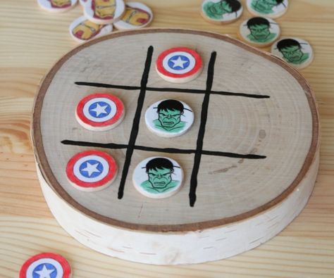 DIY Avengers Tic Tac Toe Diy Avengers, Avengers Crafts, Marvel Diy, Marvel Party, Cruise Ideas, Superhero Crafts, Fish Extender Gifts, Marvel Gifts, Hero Games