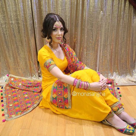 Traditional Punjabi look for my brides maiyaan #monasangha #vancouvermakeupartist #mua #makeup #punjabibride #sikhwedding #indianwedding #allthingsbridal #indianweddingbuzz #bridalmakeup #bridalhair Suit For Haldi, Yellow Punjabi Suit, Suit Patiala, Suits Design Latest, Punjabi Suits Patiala, Dupatta Lace, Punjabi Suits Party Wear, Contrast Dupatta, Haldi Dress