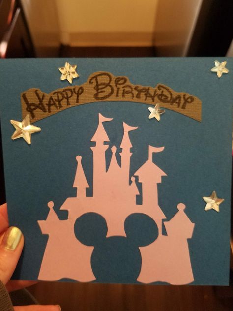 Easy Disney DIY Handmade Birthday Card Disney World Birthday Card, Diy Disney Birthday Card, Handmade Disney Cards, Disney Birthday Cards Handmade, Disney Birthday Card Ideas, Card For Bff Birthday, Disney Birthday Cards Diy, Disney Cards Handmade, Diy Disney Gifts