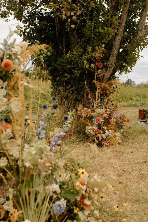 A Low-Key Wedding on a Working Flower Farm in Oregon Altar Flowers Wedding, Farm Wedding Ceremony, Colorful Vibes, Low Key Wedding, Late Summer Flowers, Sail Canopies, Farm Day, Late Summer Weddings, Altar Flowers