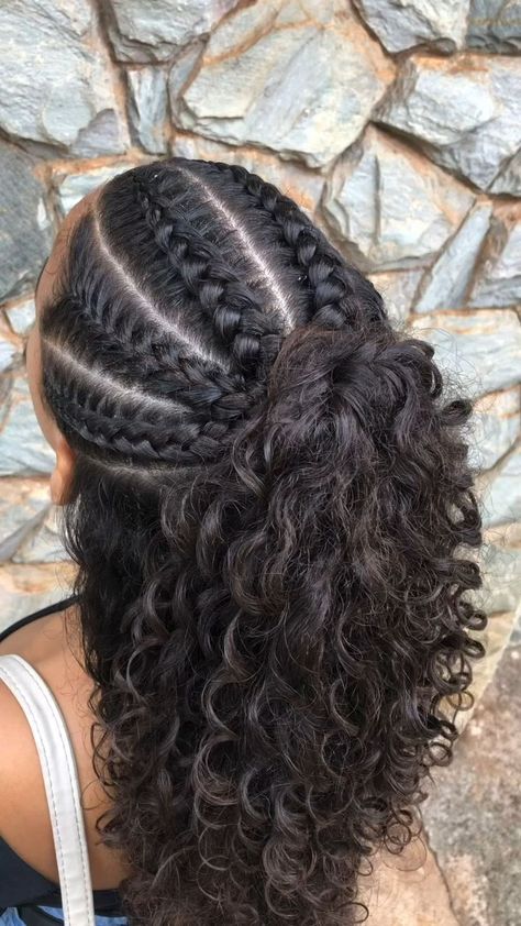 Braids For 2c Hair, Braiding Hair Ideas For Black Women, Braids Hairstyles Wavy Hair, Half Ponytail With Braid, 2 Pigtails With Braids, Braided Hairstyles Beach Summer, Easy Braid Curly Hair, Half Up Half Down With Beads, Easy Fancy Curly Hairstyles