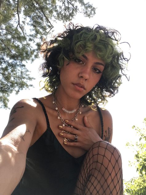 Mint Green Curly Hair, Short Green Curly Hair, Curly Dye Hair, Dyed Underneath Hair Curly, Dyed Curly Hair Green, Emerald Green Curly Hair, Black And Green Curly Hair, Curly Hair Green Highlights, Short Black And Green Hair