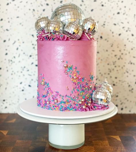 Rachael Ivison on Instagram: “Just a super sparky disco cake! Cake inspo by @chellbells_cakes” Disco Ball Theme Cake, Disco 2nd Birthday, Disco Ball Cake Birthdays, Disco Unicorn Party, Disco Barbie Cake, Disco Ball Cake Ideas, Disco Cowgirl Birthday Cake, Kids Disco Party Ideas, Pink Disco Cake