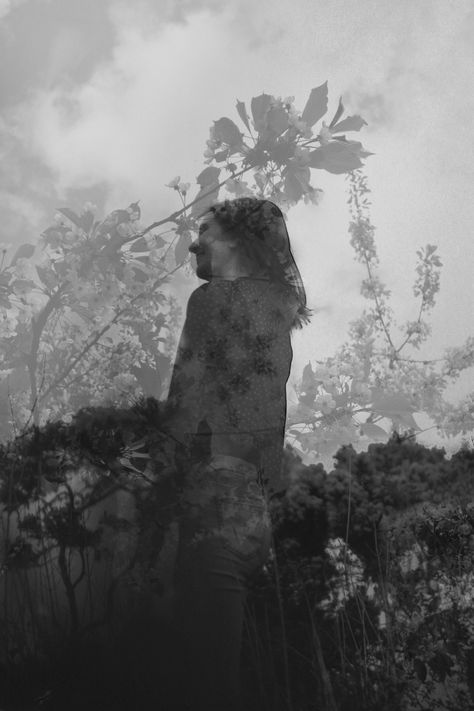 Multiple Exposure Photography Portrait, Forest Double Exposure, Double Exposure Photography Nature, Black And White Double Exposure, Double Exposure Nature, Double Exposure Film Photography, Double Exposure Photography Ideas, Double Exposure Black And White, Graveyard Shoot