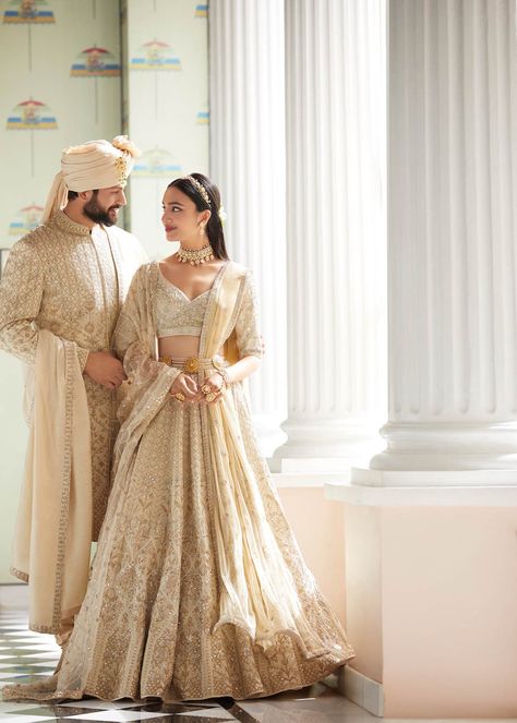 Anita Dongre Launches Bridal Collection Jaipur Love Gold Sabyasachi Lehenga, Sabyasachi Poses, Gold Wedding Lengha, Indian Wedding Bride Lehenga, Indian Wedding Couple Outfits, Gold Wedding Lehenga, Indian Wedding Outfits Bridal Lehenga, Gold Bridal Lehenga, Gold Sherwani