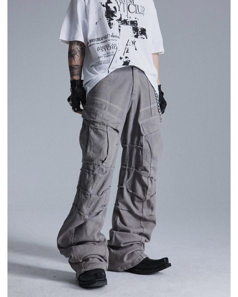 Pleated Straight Cargo Pants • Black Vault: Dark Fog • Shop Innovative Fashion Styles From Asia . . #streetwear #streetfashion #outfitidea #grunge #mensfashion #y2k Dark Streetwear Fashion, Vintage Gorpcore, Gorpcore Streetwear, Straight Cargo Pants, Unique Clothing Style, Y2k Japanese, Styles Aesthetic, Artistic Wallpaper, Japanese Street