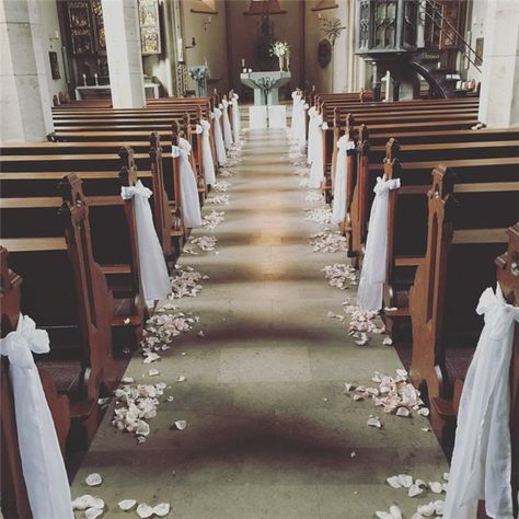 church wedding decorations Kirkenes, Rustic Wedding Decorations, Simple Church Wedding, Wedding Church Aisle, Church Aisle, Wedding Church Decor, Church Wedding Decorations, Wedding Planning Timeline, Wedding Aisle Decorations