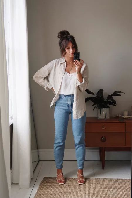 Slim Mom Jeans, Mom Jeans Outfit, Mum Fashion, Paris Mode, Outfit Jeans, Elegantes Outfit, Inspiration Mode, Casual Work Outfits, Wardrobe Style