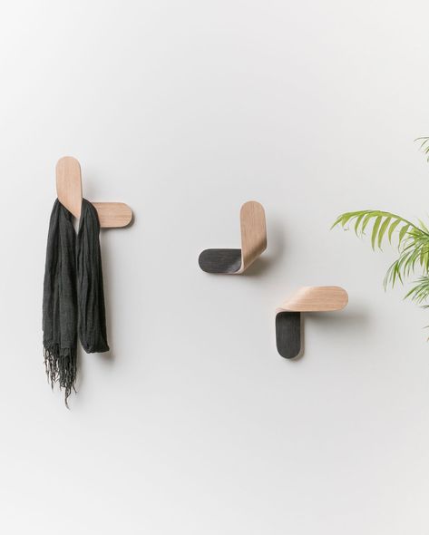 Nordic-Inspired 89 Wall Hangers by Eduardo Cámara and Patricia Ibáñez - Design Milk Modern Coat Rack, Scandinavian Furniture Design, Hanger Design, Nordic Decor, Scandinavian Interior Design, Style Minimaliste, Hanger Hooks, Scandinavian Interior, Coat Hanger