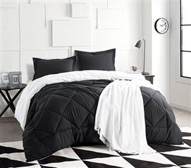 Dorm Room Bedding, Black And White Bedspreads, Dorm Comforters, White Bedspreads, Twin Xl Comforter, Twin Xl Bedding, White Comforter, Reversible Comforter, Comfortable Bedroom