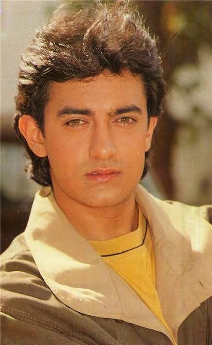 Old Indian Actors, Old Bollywood Actors Men, Aamir Khan 90s, Hair Styal, Man Actor, Desi Boyz, Bollywood Aesthetic, 60s Men, Amir Khan