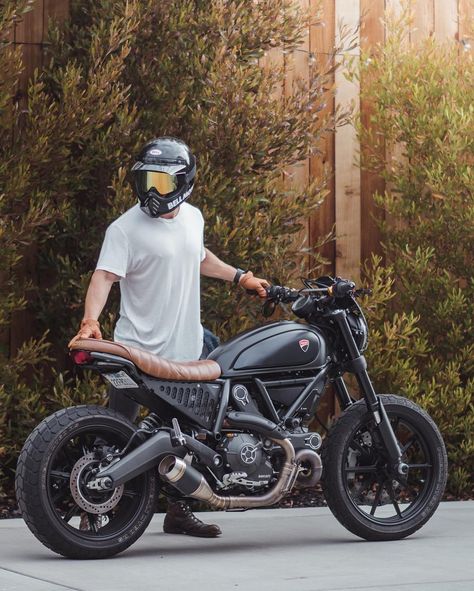 Celebrating our 4th #WallpaperWednesday with @nx650_003 and his #CustomScrambler!Do you need a new... Ducati Scrambler Custom, Ducati Xdiavel, Ducati Custom, Ducati 999, Xe Ducati, Cafe Racer Moto, Ducati Cafe Racer, Moto Scrambler, Honda Scrambler