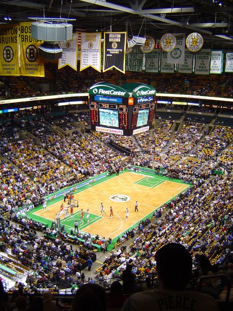 Boston Celtics Game @ TD Garden..Got on the big screen TWICE in one game... 4th ROW THE BEST!!!!  GO CELTICS Girl Bedrooms, Nba Arenas, Celtics Game, Boston Vacation, Hockey Arena, Celtics Basketball, Celtic Pride, England Sports, Sports Stadium