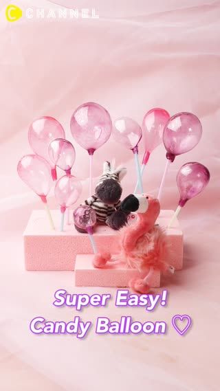 Just heat and inflate!Super cute and easy candy balloon! Ballons Cake Ideas, Candy Bubbles On Cake, Gelatin Balloons How To Make, Bubble Cake Decorations, Gelatin Bubble Cake, Cupcake Fruit Decoration, Edible Balloons For Cake, Chocolate Spheres How To Make, Isomalt Cake Decoration