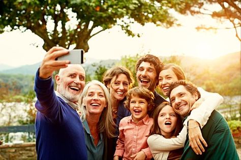 A poll reveals the 30 secrets to happy #Family life and it’s the simple things that matter. http://www.mirror.co.uk/lifestyle/family/poll-reveals-30-secrets-happy-6420776 Sendai, Happy Family Images, Family Stock Photo, Family Picture Poses, Family Images, Family Dynamics, Family Drama, Family Relationships, Big Family