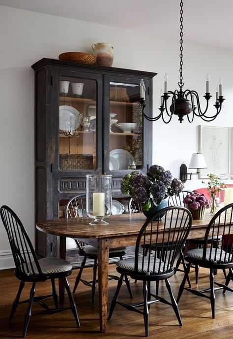 Dinning Room Table Center Piece Ideas French Country, Dining Area In Kitchen, Modern Vintage Dining Room, Modern Farmhouse Dining Room Table, Mcgrath Ii, Table Decorating Ideas, French Country Dining Room, Cottage Dining Rooms, Modern Farmhouse Dining Room