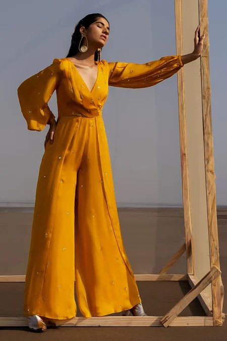 Buy Ease Yellow Satin Organza Balloon Sleeve Jumpsuit Online | Aza Fashions Wizarding Fashion, Mango Yellow, Blouse Yoke, Embroidered Jumpsuit, Jumpsuit Style, Pleated Jumpsuit, Tie Dye Jumpsuit, Yellow Balloons, Jumpsuit For Women