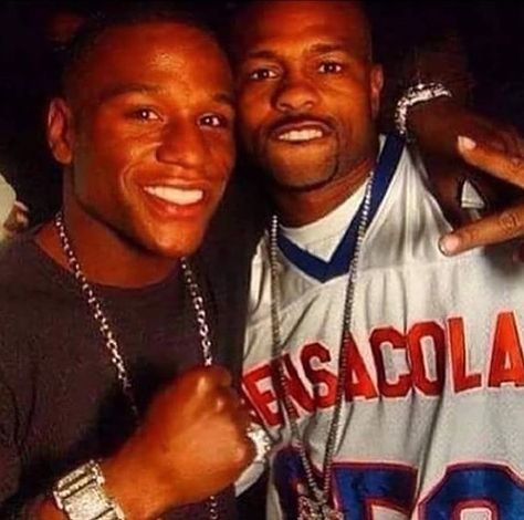 Boxing Highlights & News KO’S on Instagram: “'Pretty Boy' Floyd and Roy Jones Jr tearin' it up in the 90s 🥊  Who was your favourite? 🤔 Follow @boxingterritory  Follow @boxingterritory…” Kos, Roy Jones Jr, Sport Boxing, Movie Directors, Boxing Club, Boxing Champions, Floyd Mayweather, Rocky Balboa, Workout Without Gym