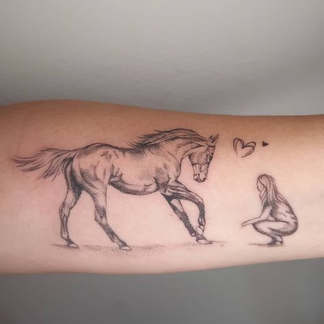 Woman Horse Tattoo 2 Horse Realism Tattoo, Cowgirl Memorial Tattoo, Horse Spine Tattoos For Women, White Horse Tattoo Ideas, Horse Lover Tattoo Ideas, Horse Tattoo Design Beautiful, Horse Profile Tattoo, Horse Hand Tattoo, Horse Forearm Tattoo Women