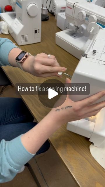 Couture, Sewing Machine Tricks, How To Use A Sewing Machine, Janome Sewing Machine Tutorials, Janome Embroidery Machine, Vintage Sewing Rooms, Sew Machine, Sew Tips, Sewing Machine Service