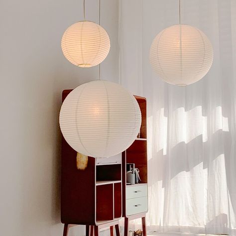 White Paper Lanterns, Japanese Paper Lanterns, Lantern Pendant Lighting, Paper Lampshade, Lantern Design, Paper Lantern, Bamboo Frame, Iron Lighting, Incandescent Lamp