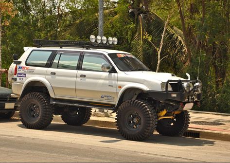 Off Roaders, Montero 4x4, Mitsubishi Pajero Sport, Toyota 4runner Trd, Montero Sport, Pajero Sport, Mitsubishi Pajero, Custom Ideas, G Wagon