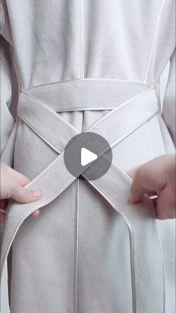 Different Ways To Tie Dress Straps, How To Tie Pretty Bow, How To Tie A Romper Bow, Tying Dress Belt, How To Tie A Belt Bow On Pants, How To Tie A Perfect Bow On A Dress, Tie Knot On Dress, Knot For Dress, How To Tie A Bow On A Jumpsuit