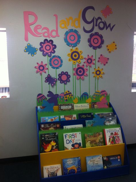 12 Amazing Library Display Ideas for Every Month – Saved you a Spot Library Corner For Kindergarten, Read And Grow Display, Classroom Reading Quotes, Cute Preschool Bulletin Boards, Library Area Ideas Preschool, Spring Library Bulletin Boards, Easter Library Displays, Spring Library Displays, Book Corner Display